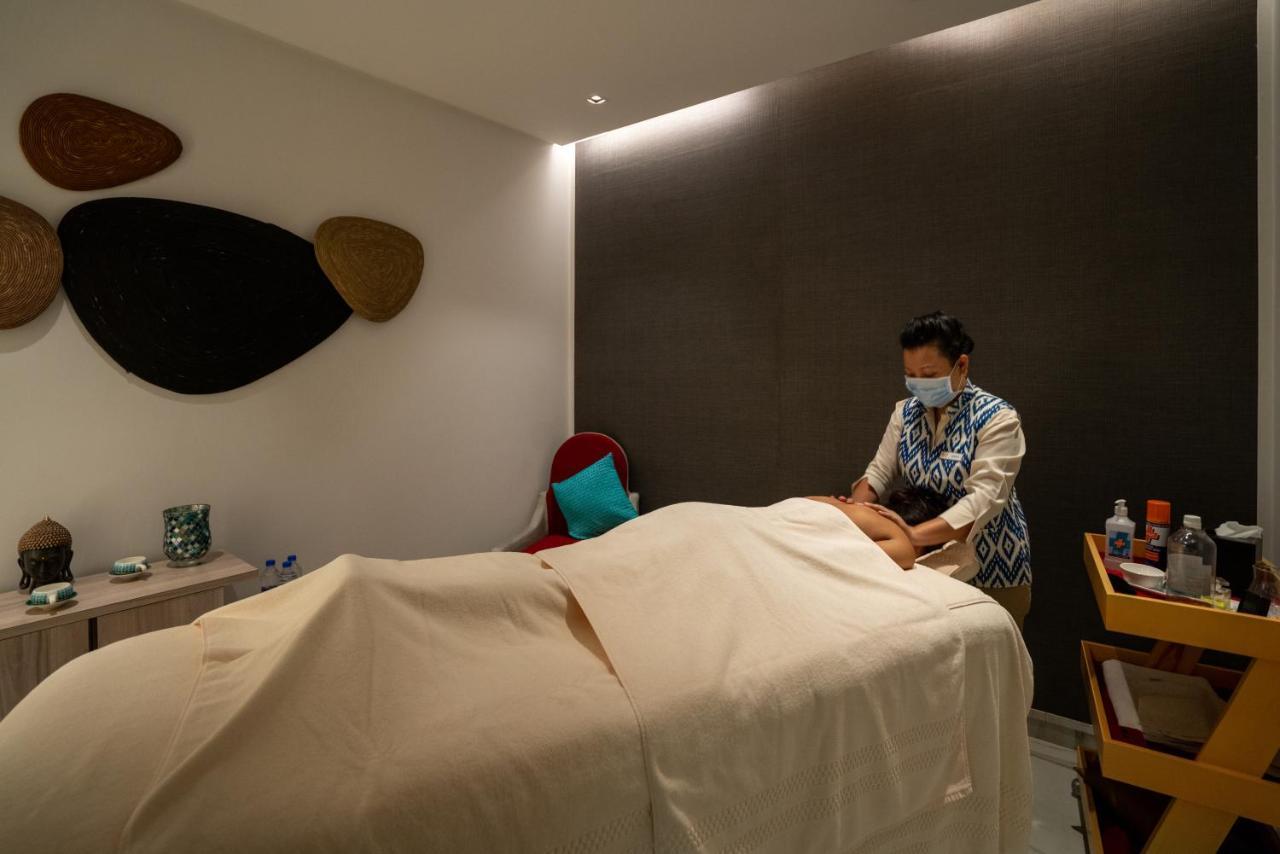 Welcomhotel By Itc Hotels, Racecourse, Kojambuttúr Kültér fotó Thai massage